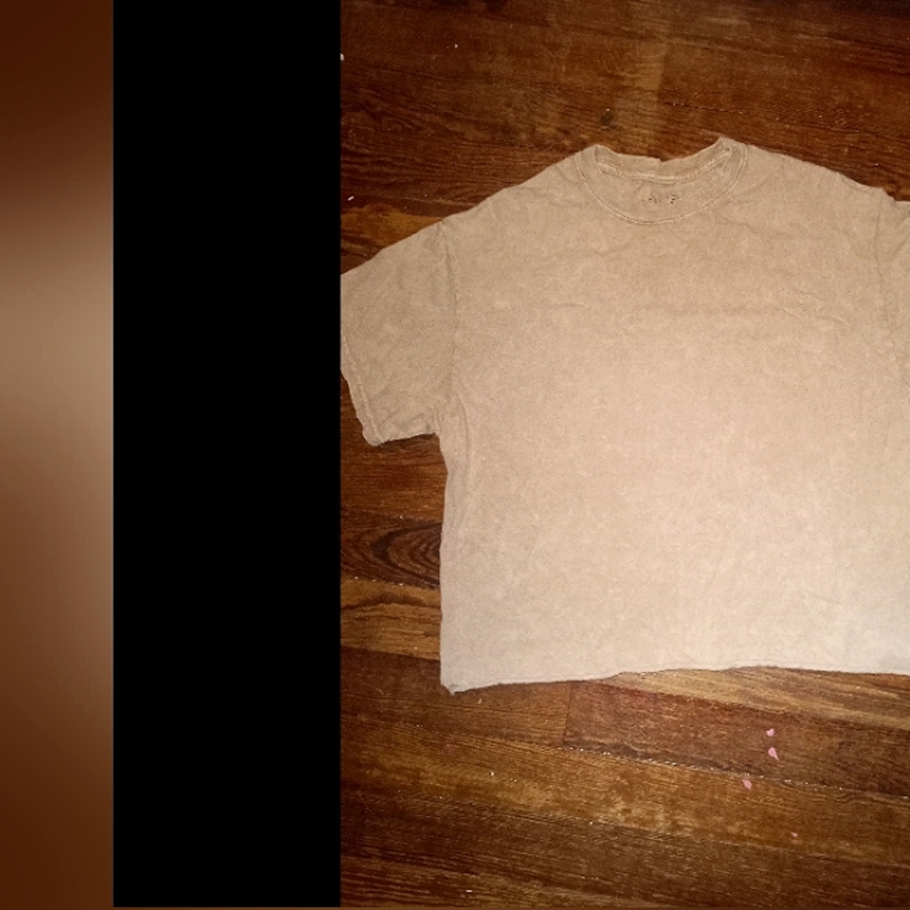 Cream Cropped T-Shirt